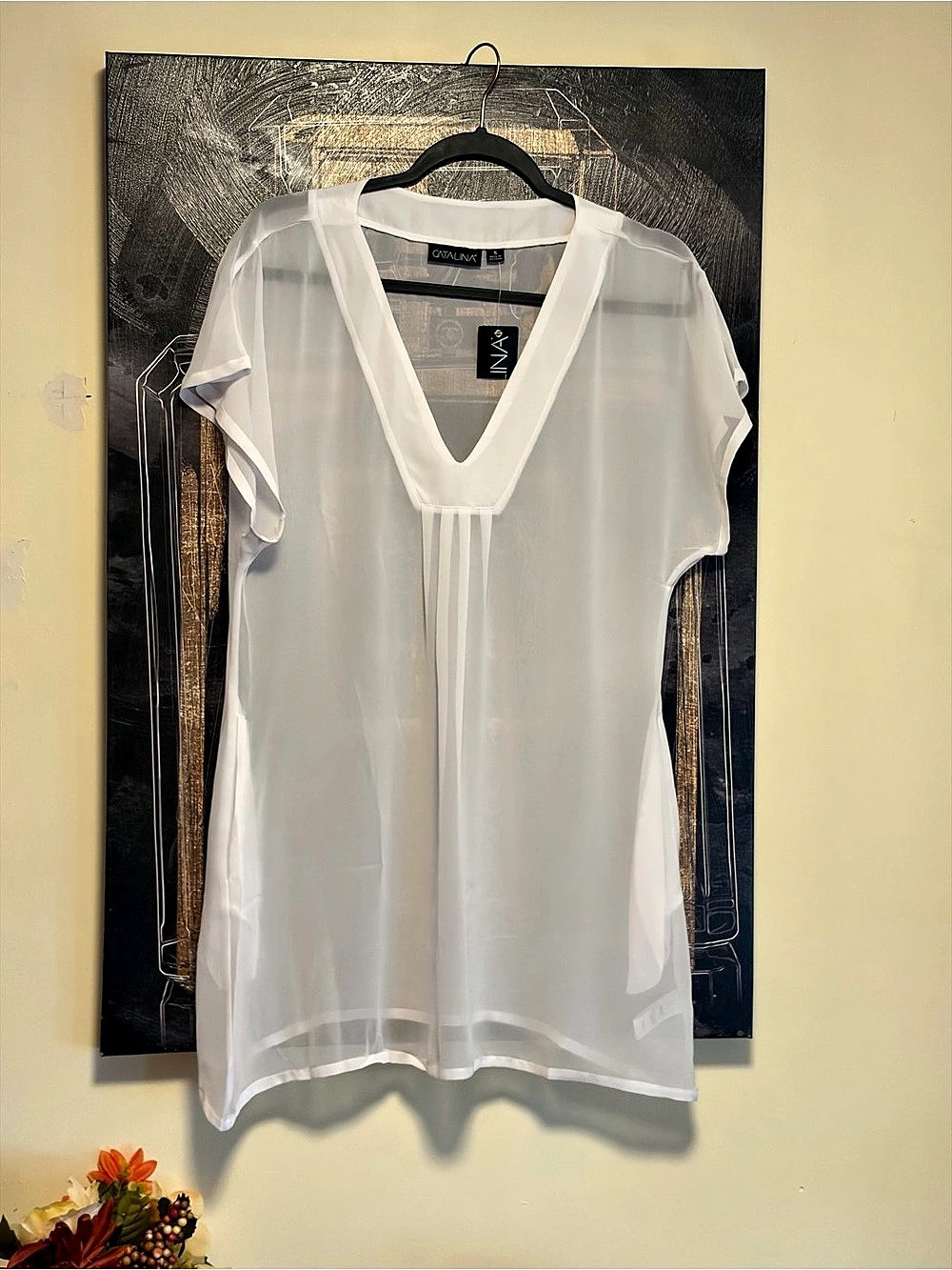 Catalina V-Neck Blouse in White Size Small NWT